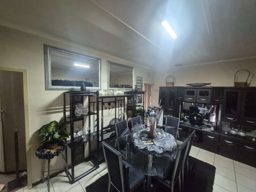 3 Bedroom Property for Sale in Oos Einde North West